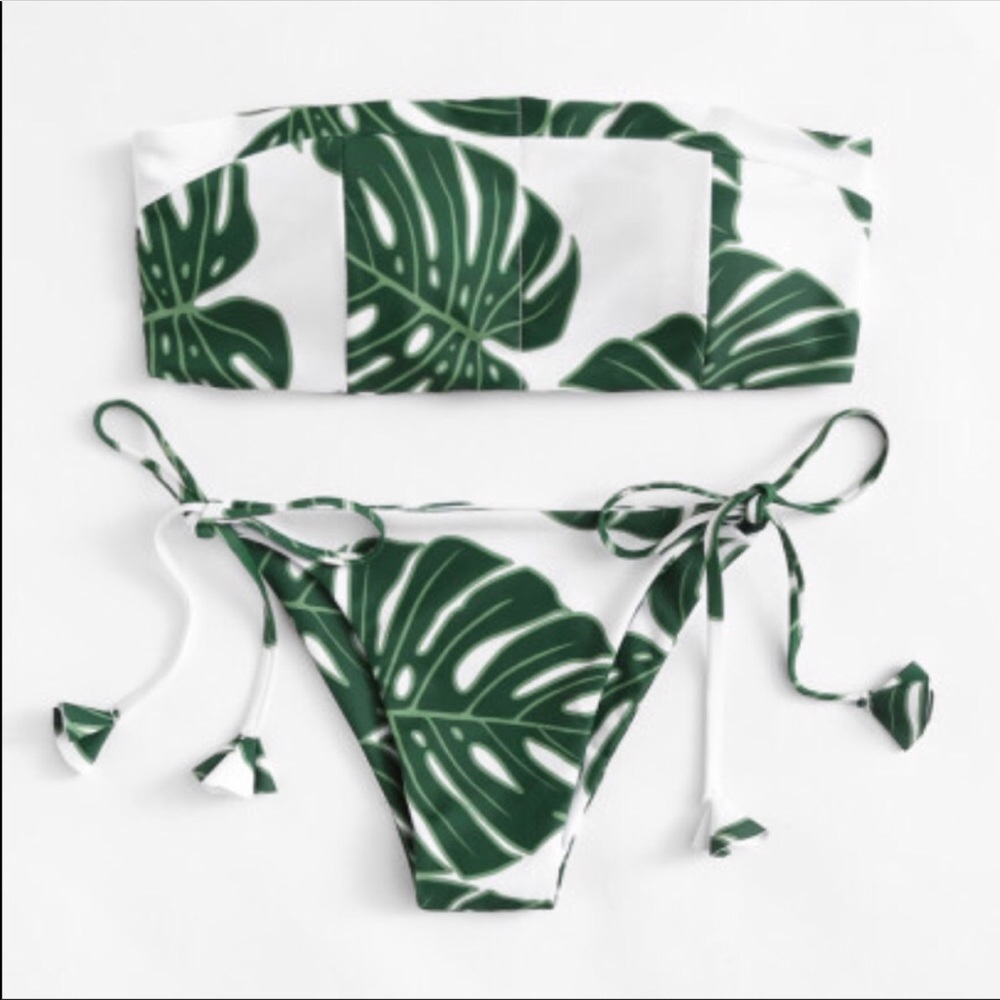 🎉HOST PICK 🎉Two piece leaf bikini cheeky bottoms